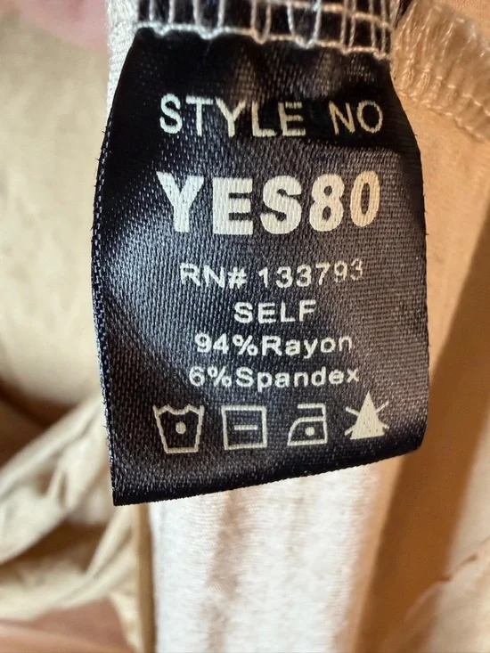 POL Soft Oversized Deep V-Neck Tee in Light Beige Mineral Wash 🌻 - Picture 3 of 6